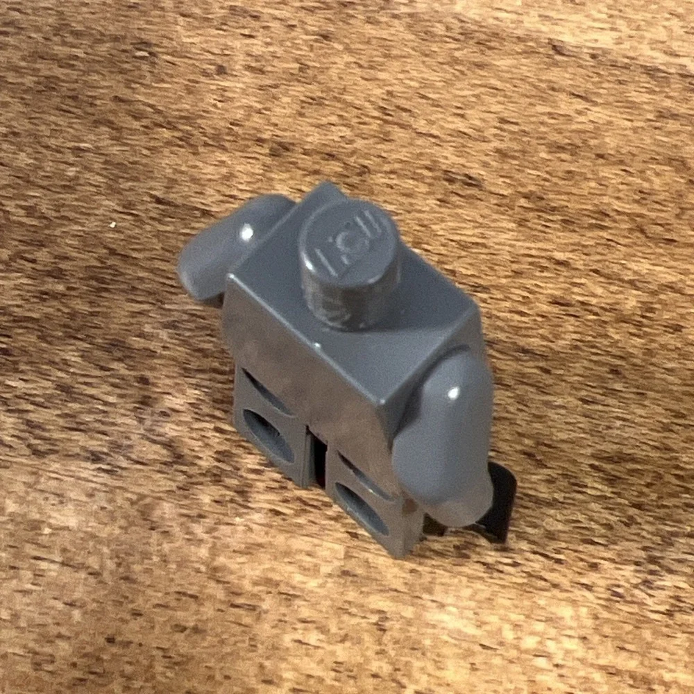 LEGO Batman BAT024 DC Super Heroes Dark Knight Gray Suit 7888 Body Only